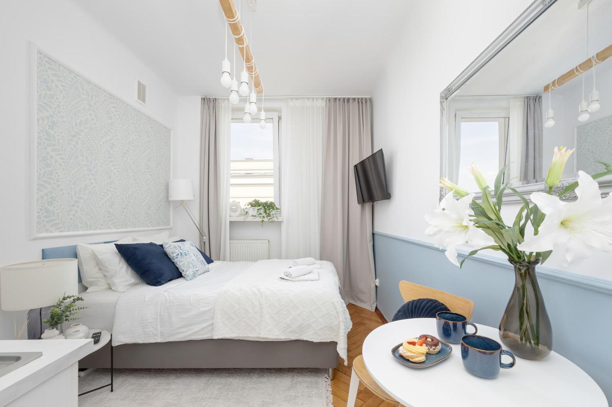 J&W Apartments Studio Solidarnosci Варшава Екстериор снимка