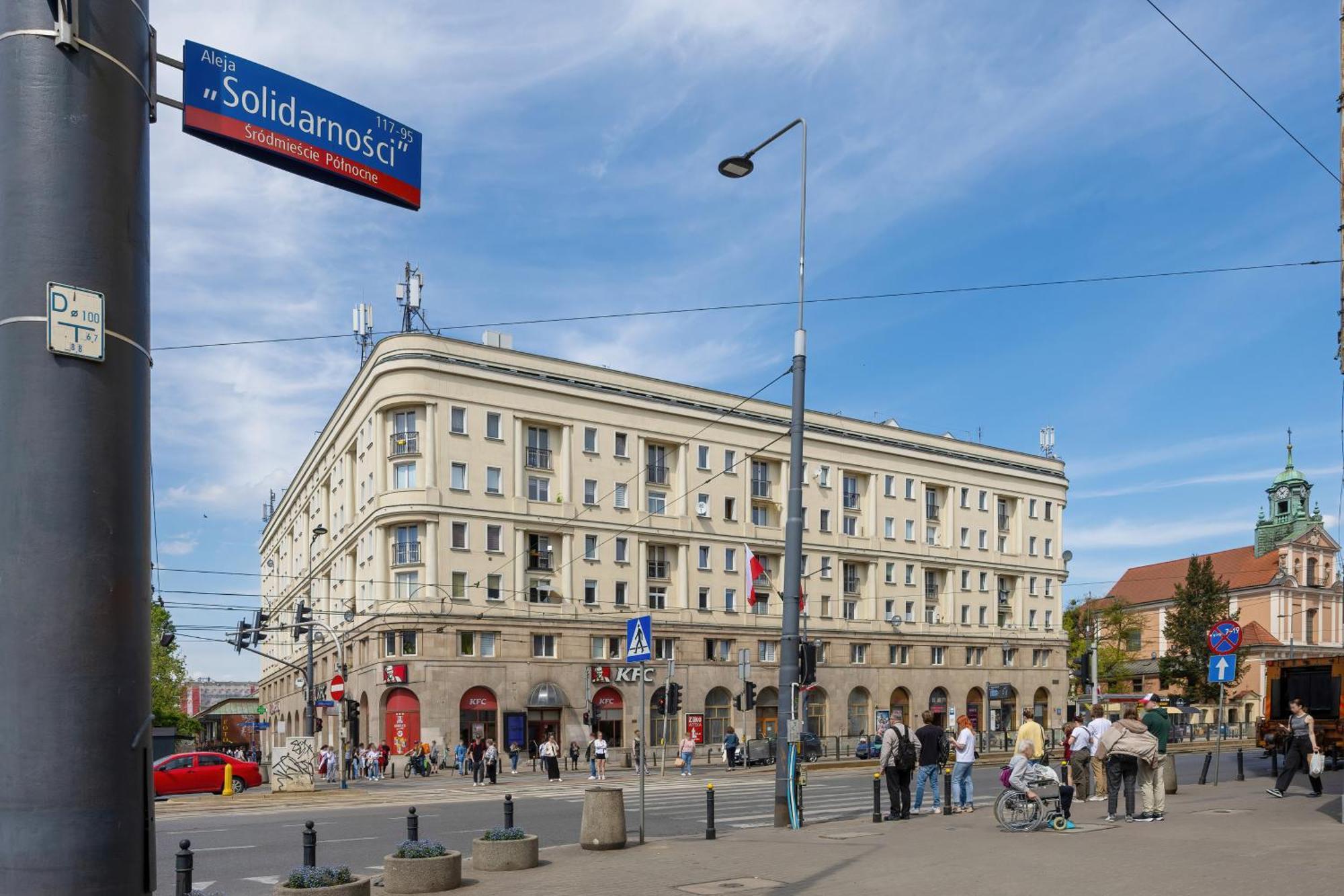 J&W Apartments Studio Solidarnosci Варшава Екстериор снимка